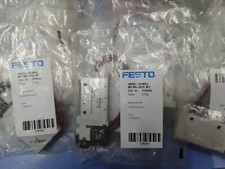 1pcs Festo VUVG-L10-M52-MT-M5-1H2L-W1 578162  solenoid valve