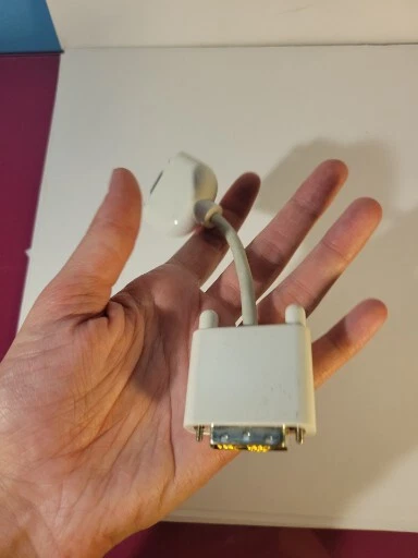 Apple OEM Original VGA Female to DVI Male Display Cable/Adapter - Image 3 of 4