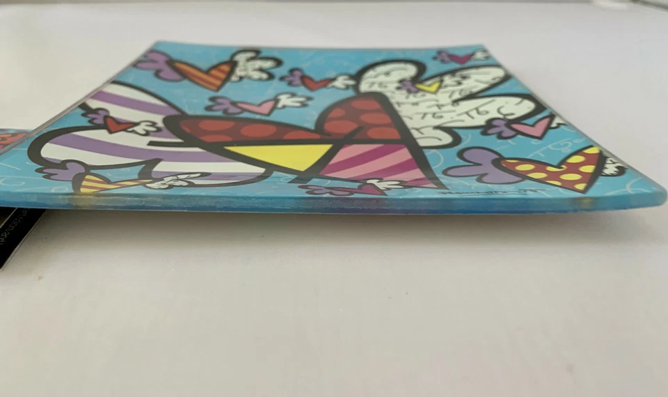 Placa de vidrio Romero Britto - Corazón volador 6 pulgadas x 6 pulgadas Foto 3 de 4