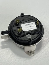 Cleveland Controls NS2-1481-00 Air Sensing Switch - NEW