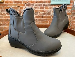 andi chelsea boot