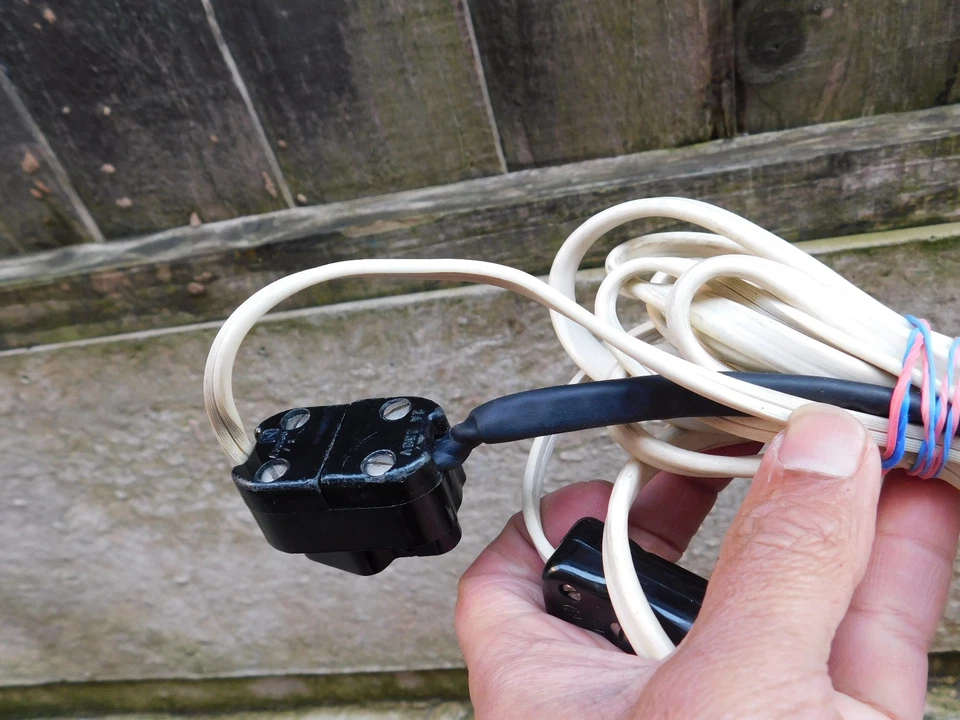 Necchi 522 Foot Pedal Control For Sewing Machine Vintage Necchi Sewing Machine - Image 4 of 4