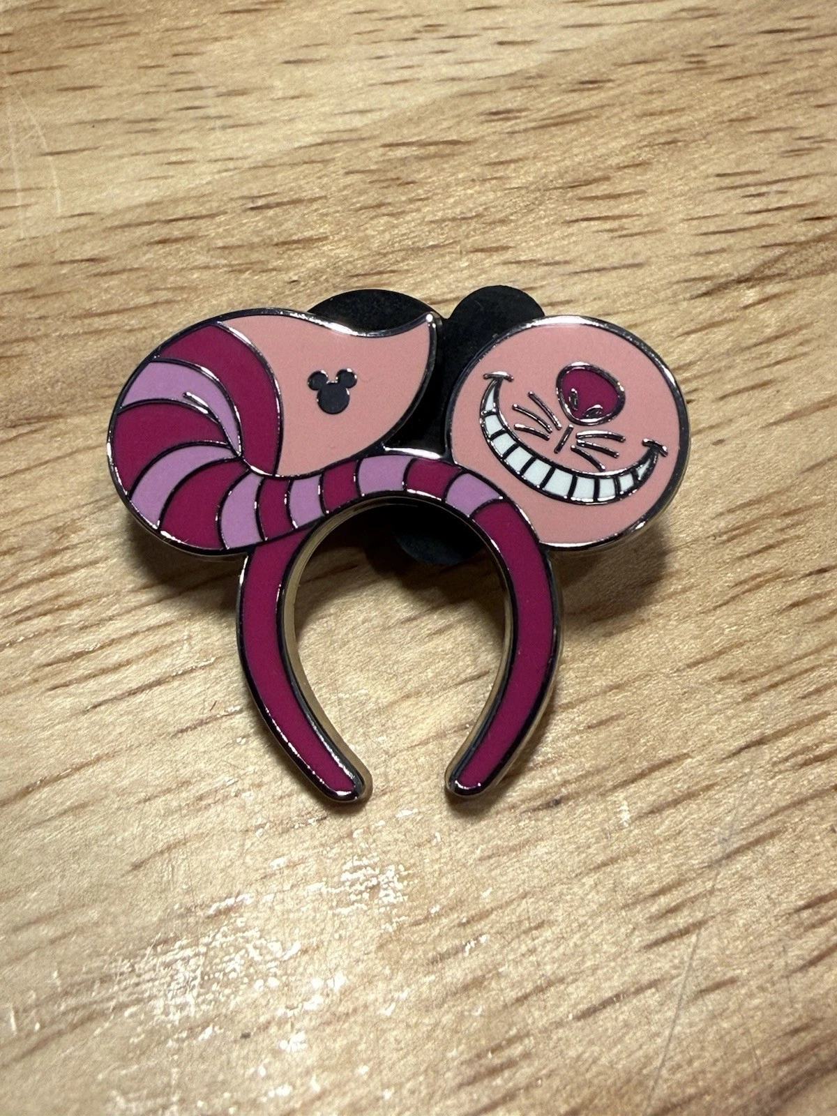 Disney Land Resort Hidden Mickey Wave A 2025 Cheshire Cat Earbands Headband Pin