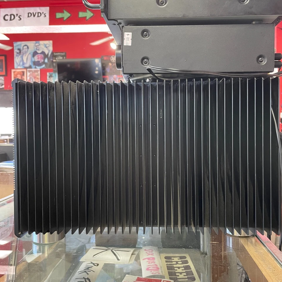 ADCOM GFA-585SE Stereo Power Amplifier 450WPC 8Ohms TESTED WORKS GREAT - Image 4 of 4