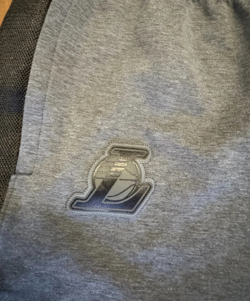 Los Angeles lakers Team Issued Basketball Practice Shorts Size L Large Grey - Image 2 of 4