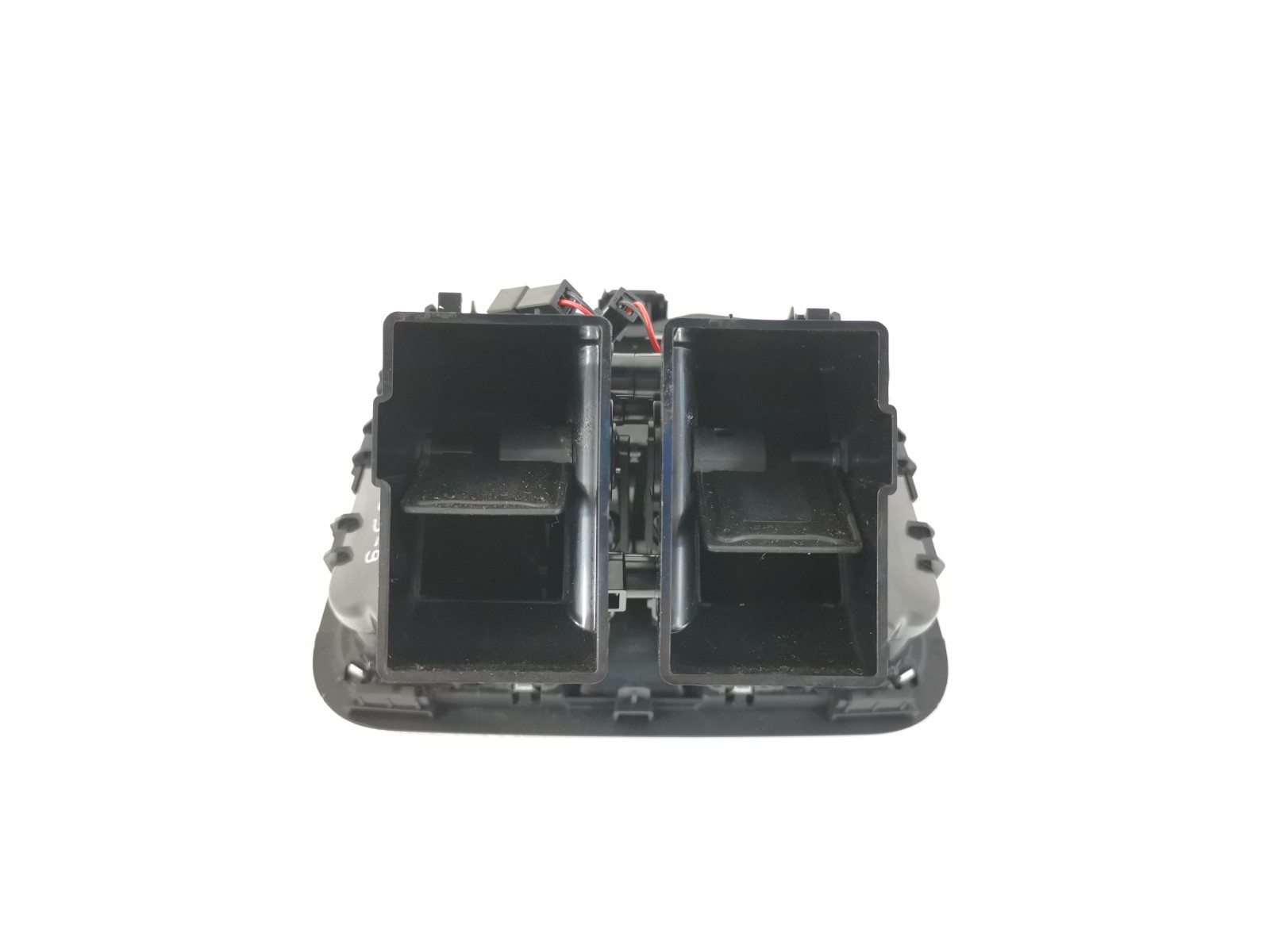 Maserati Levante 3.0L 2017 Center Console Rear Trim Air Vent Grille 6700491010