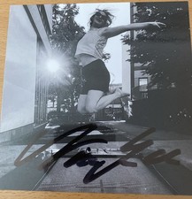 Nina Gummich Autogramm original signiert HGF ...