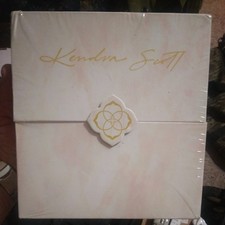 Kendra Scott 12 Days of Joy Bestsellers Box in Gold sealed MSRP $325