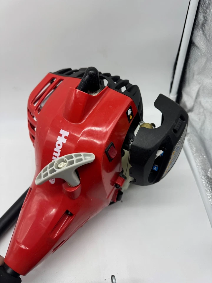 Homelite 26cc 2-Cycle Gas String Trimmer  Lightweight, Straight Shaft (Used Good - Image 3 of 4