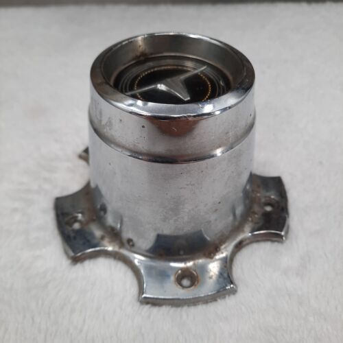 Ford 1973 - 74 Maverick Rally Aluminum Wheel Center Hub Cap (1) OEM - Foto 3 di 8
