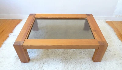 GRAND TABLE BASSE EN BOIS MASSIF + VERRE FUMEE VINTAGE ANNEES 60 50 DESIGN 1970 - Photo 1/4