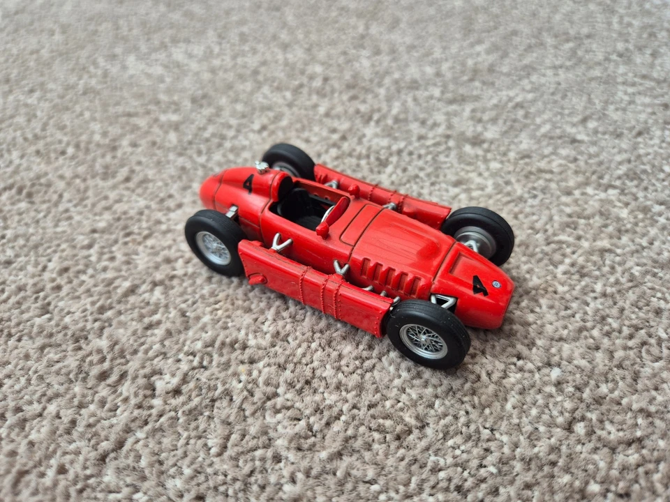 1/43 CLASSIC 1955 LANCIA D50 ALBERTO ASCARI F1 FORMULA 1 AUTO DA CORSA DIECAST - Immagine 2 di 4