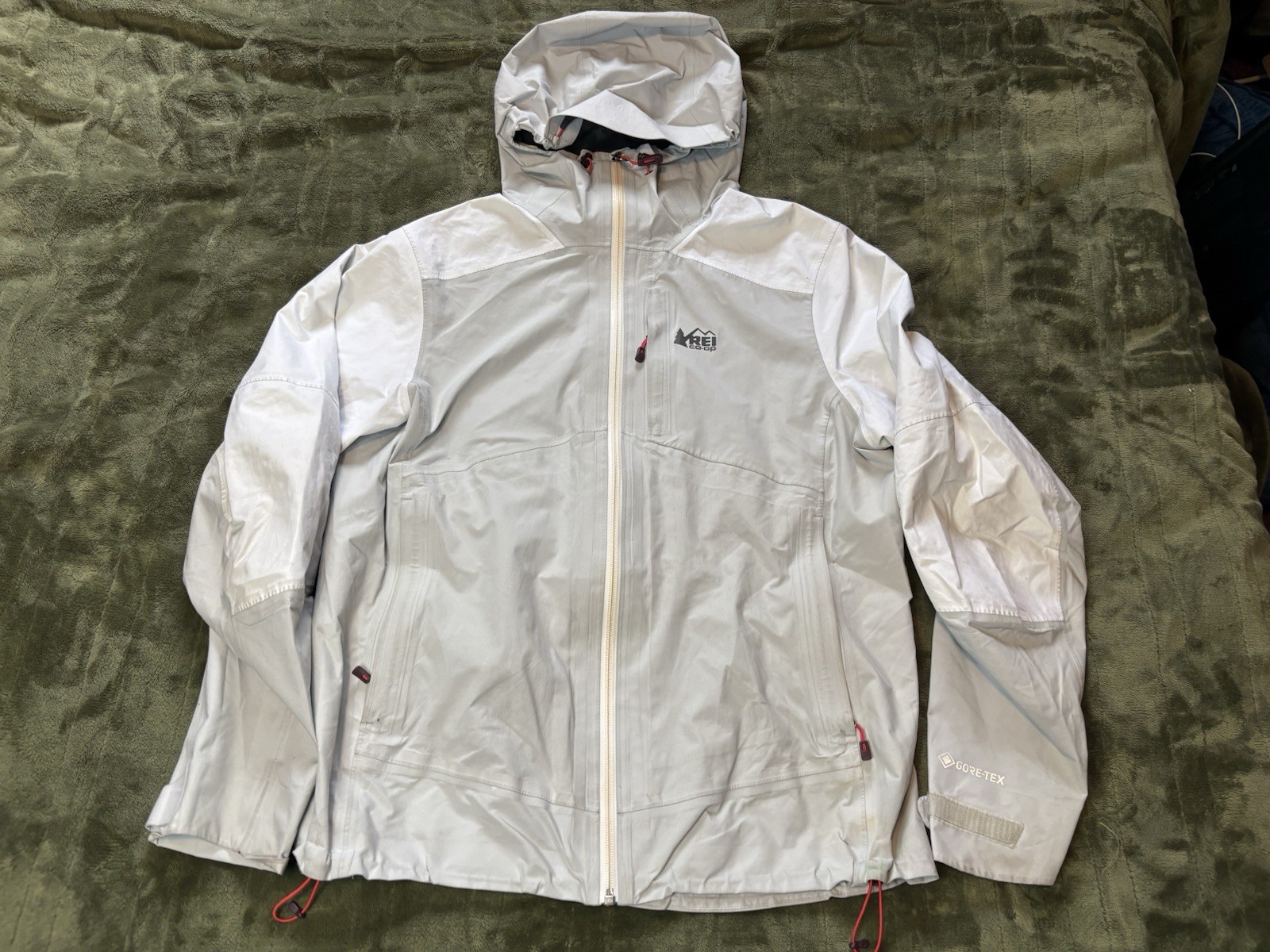 REI Rain Jacket Womens Large White Gray Hooded Goretex Waterproof Hiking Outdoor
