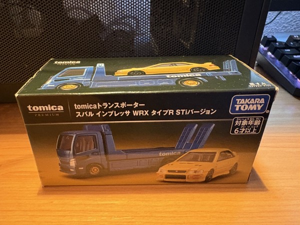 Tomica Premium Transporter SUBARU IMPREZA WRX TYPE R STI