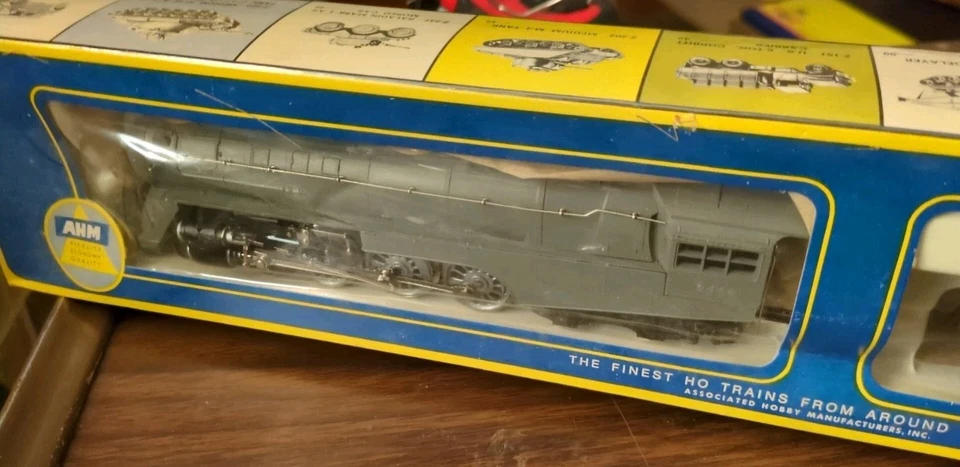 AHM #5095 HO New York Central Streamlined Hudson 4-6-4 Steam Engine #5446 NOS! - Image 4 of 4