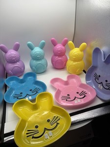 Hard Plastic Bunny Containers & Bunny Trays