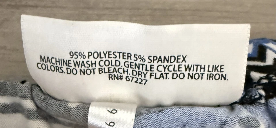 Bobbie Brooks Women’s Blue Patterned Leggings - Size M - Image 4 of 4