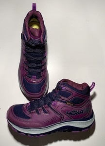 hoka one one tor tech mid womens