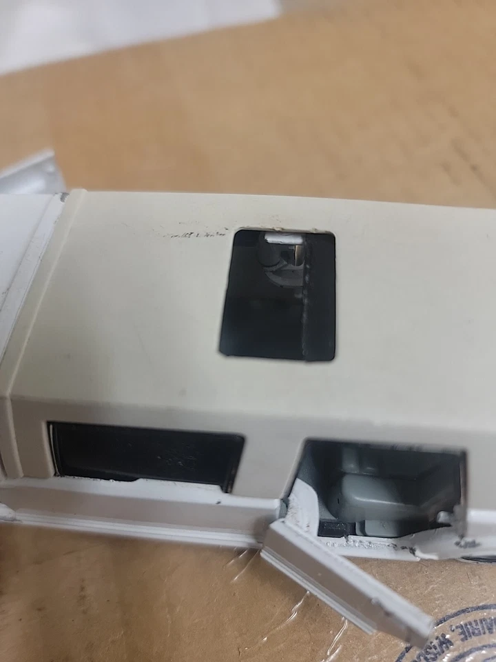 Limusina Majorette Serie 3045 Super Stretch Puertas Blancas Techo Corredizo Abierto  Foto 4 de 4