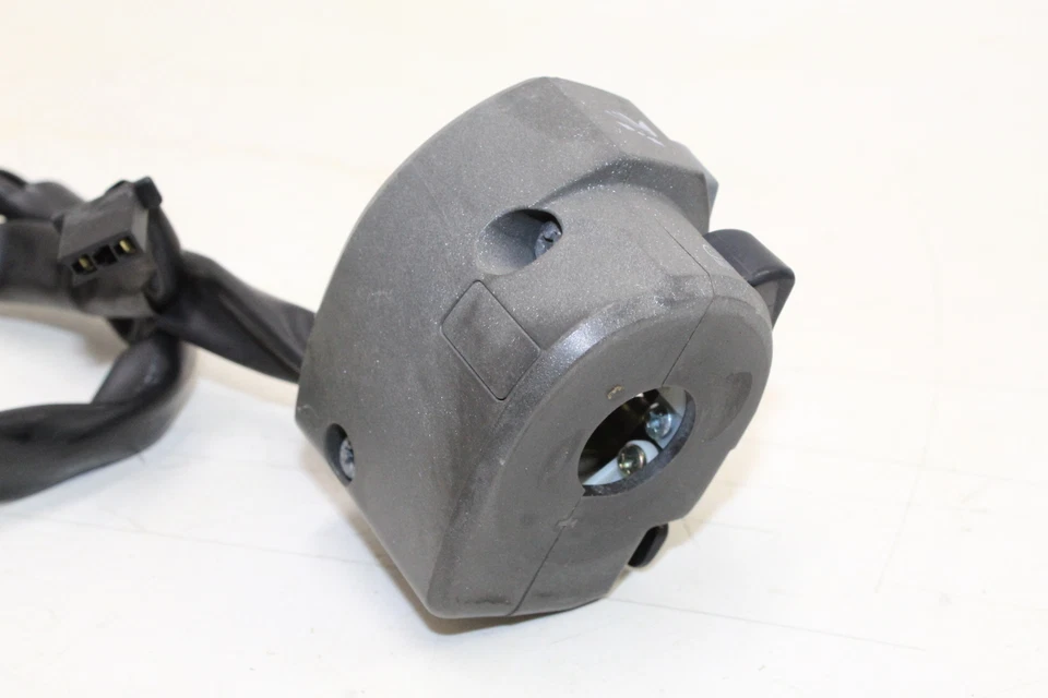 2003-05 Yamaha Fjr1300a ABS Clip Izquierdo Mango Bocina Señales Interruptor Fabricante de Equipo Original Foto 3 de 4