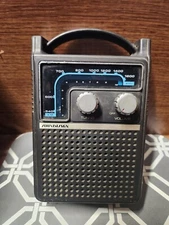 Vintage Soundesign Tested & Working Portable AM Radio Model 1437 Sound Design 