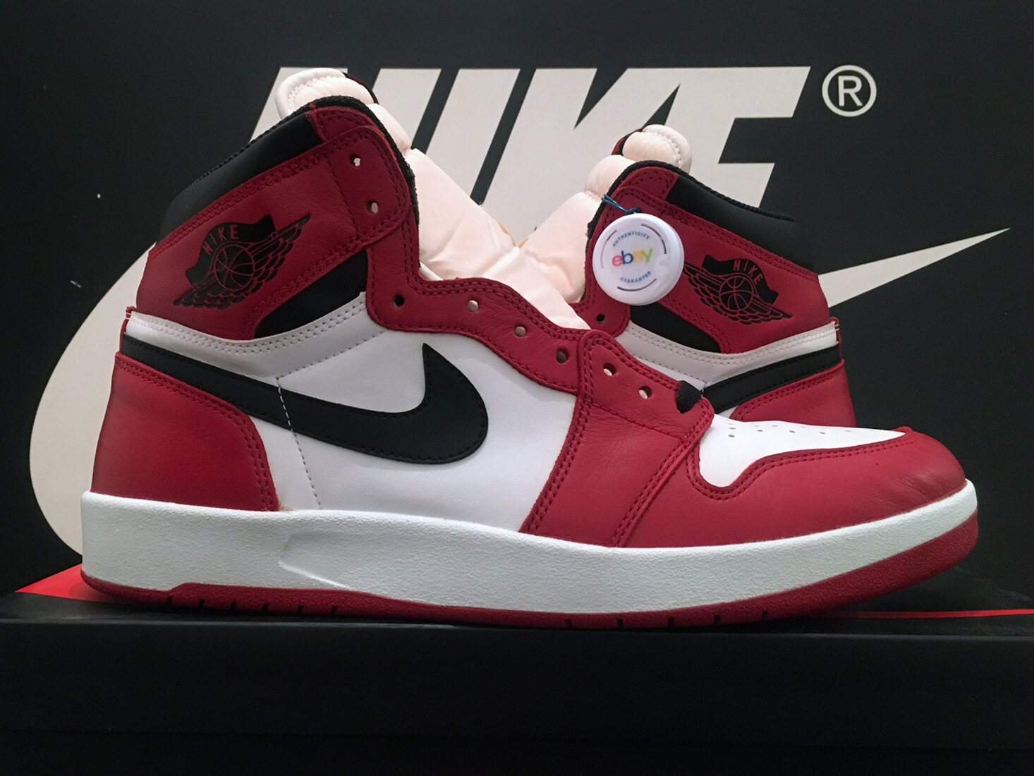 Nike Air Jordan 1 Retro High OG Lost & Found Chicago 2022 – Geprüftes Sammlerexemplar (Zustand Near Mint 8.5) – Bild 2
