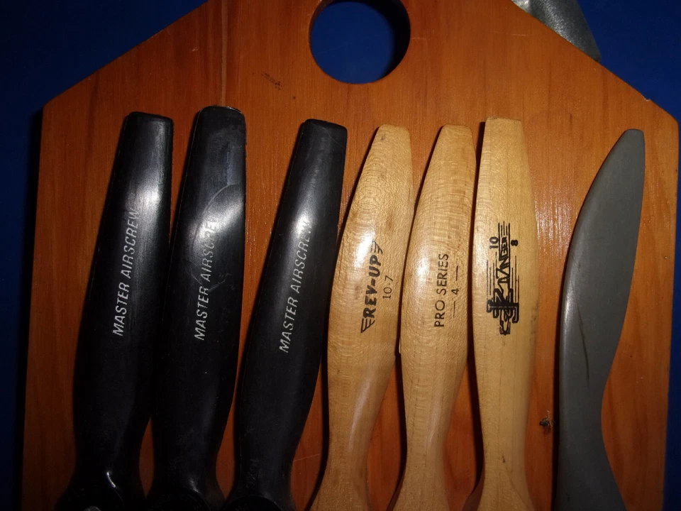 Master Airscrew Lot of 7 Propellers + Board & Wrenches 10x6 10x7 10x8 10x10 B-11 - Image 4 of 4