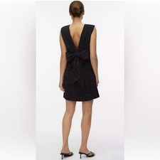 H&M Black Mini Dress S Sleeveless Round Neck ...