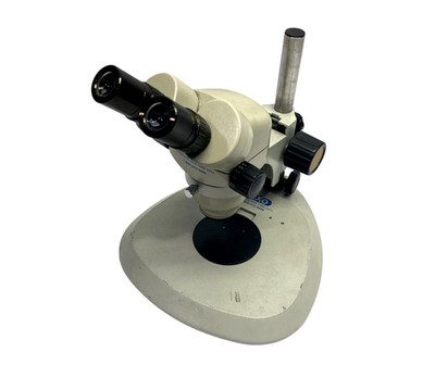 Luxo LX 23700 Stereo Zoom 23mm Binocular Microscope 0.7 - 4.5, SWH10X Eyepieces