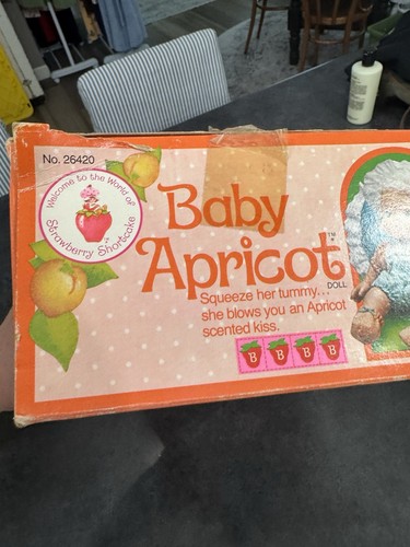 MUÑECA VINTAGE 1982 FRESA PASTEL BEBÉ ALBARICOQUE SOPLAR UN BESO! - Imagen 5 de 9