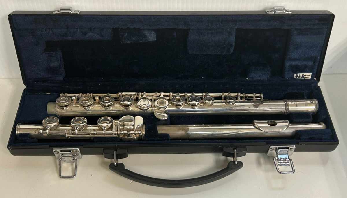 MA6) Yamaha YFL 361 Intermediate Open Hole Flute Japan Solid