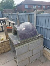 pizza oven and fire bricks base 