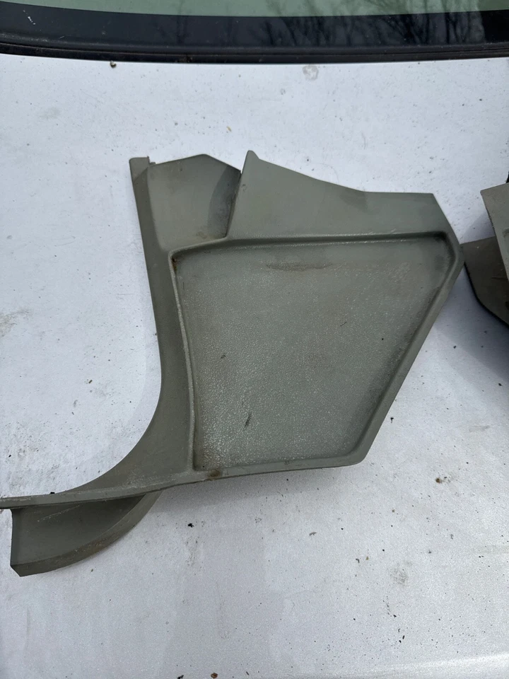 1982 - 1987 年蒙特卡罗 El Camino Cutlass Grand Prix G 车身绿色踢板套装 — 第 2/4 张图片