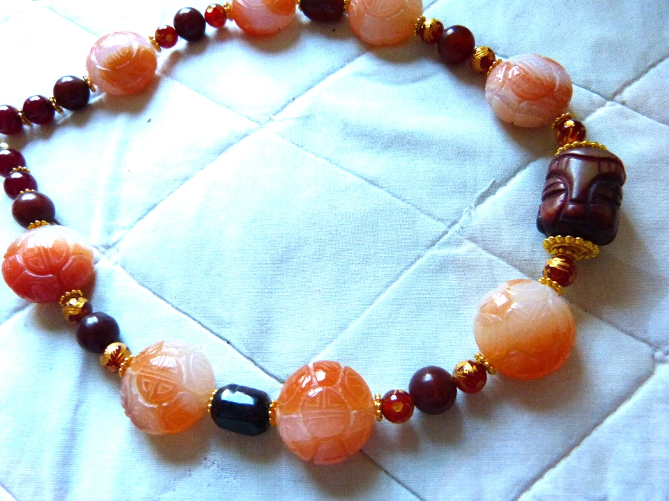 Chinese Style Necklace with carved red jade and carnelian shou beads - Image 2 of 4