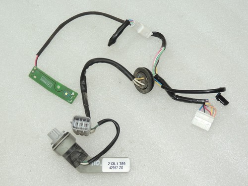 Toyota Avensis T27 Scheinwerfer Reparatur Vorne Links 8117005380