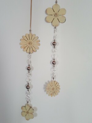 Fenster deko hänger Metallhänger Fensterschmuck Blume shabby silber crem Ø11,5cm