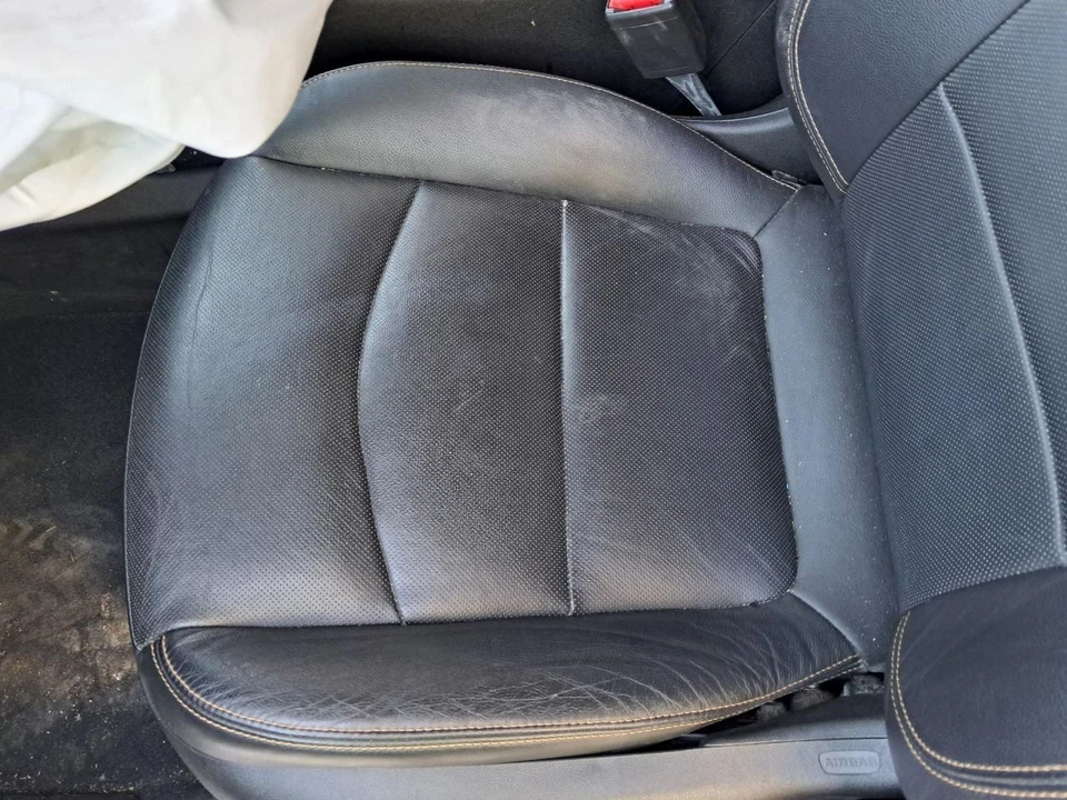 2018 GMC Terrain Driver Front Seat Bucket Leather Electric Used 428066 - Image 2 of 4