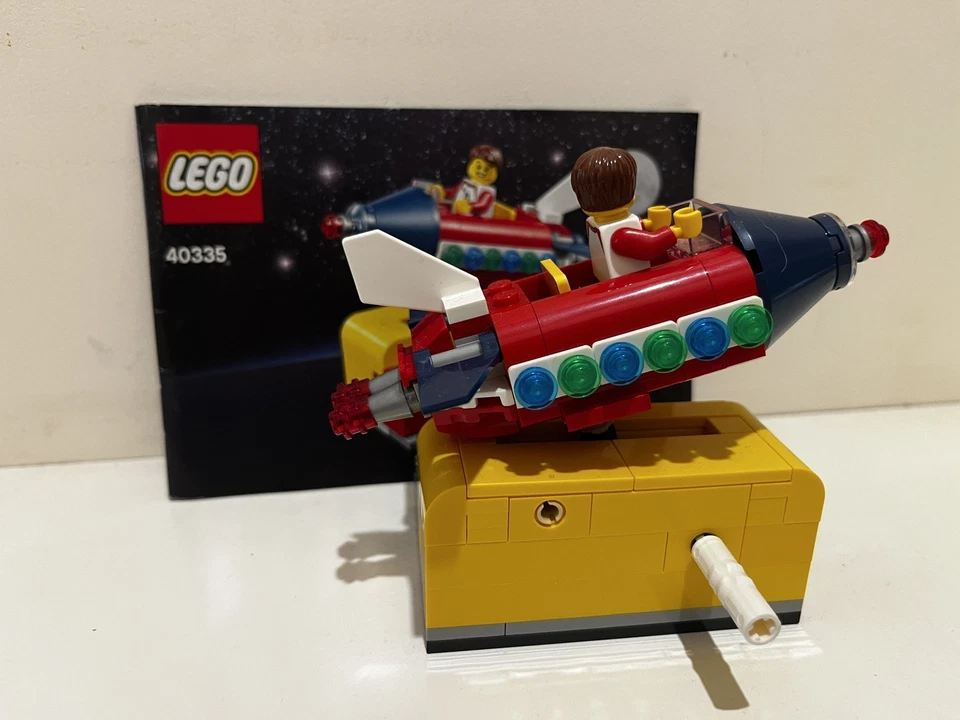 LEGO Ideas 40335 Space Rocket Ride, photo 1 of 2