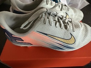 CR7 Nike Jr. Zoom Mercurial Vapor 16 Academy MDS 009 FG/MG 3 Y Pre Owned