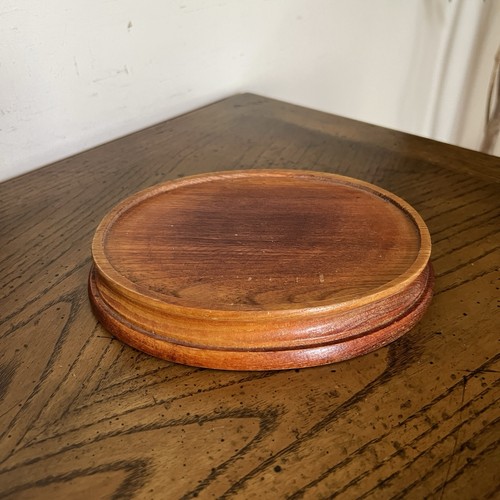 Oval Wooden Andrea by Sadek Figural Display Plaque Stand Base 6 3/4" x 5 3/4”
