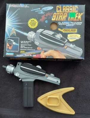 PLAYMATES CLASSIC STAR TREK PHASER 6118 1994 With Stand USED with Box