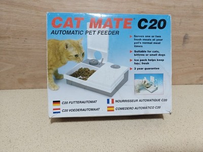 Boxed Cat Mate C20 Futterautomat kaum benutzt weiß & grau