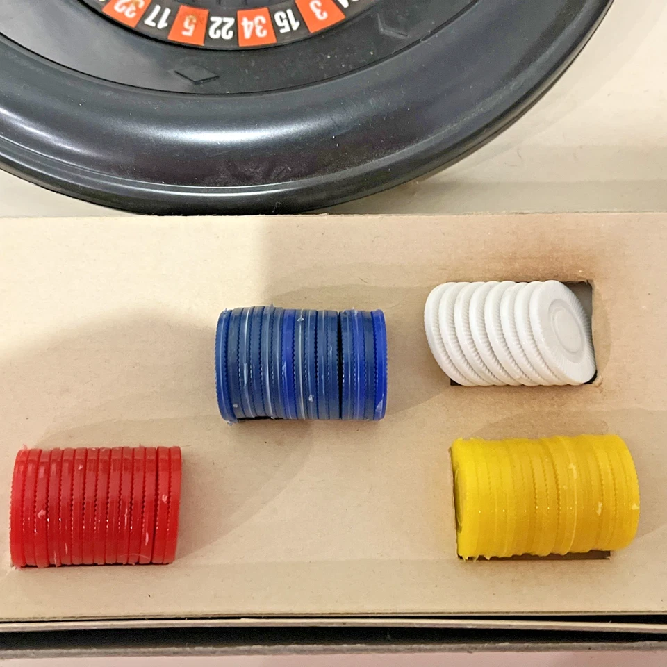 Vintage 1967 Transogram Cap'd Antibe Roulette Outfit Board Game - Image 3 of 4