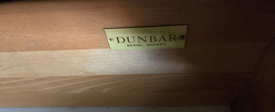 Escrivaninha Dunbar moderna meados do século - Imagem 3 de 3