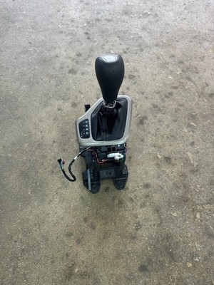 2014-2018 Jeep Cherokee Automatic Transmission Gear Shifter Assembly OEM