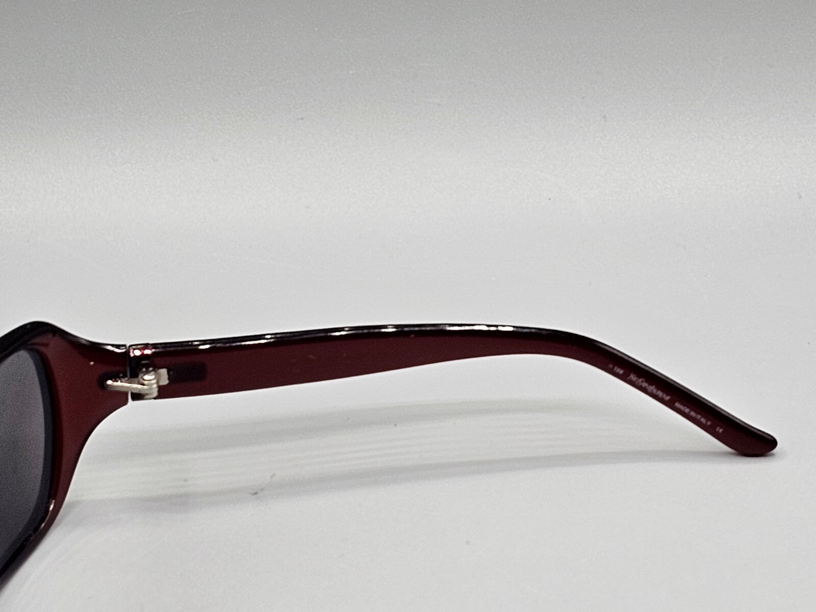 Occhiali da sole Yves Saint Laurent YSL YSL2008 S rossi ovali 59 x 15 Made in Italy