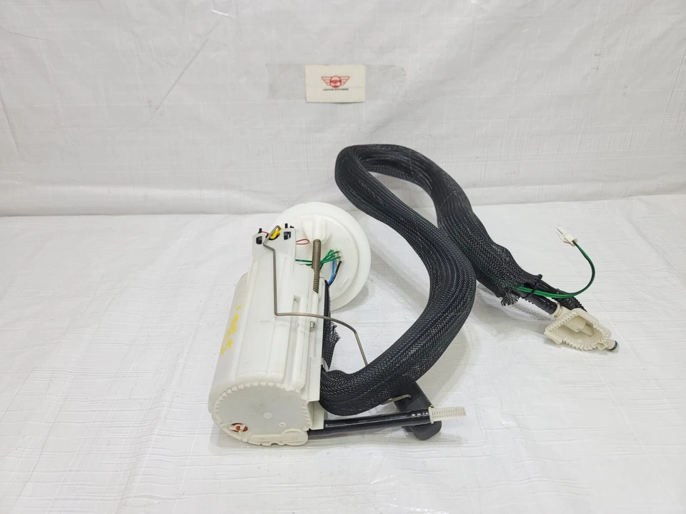 2006-2007 BMW 530i Fuel Pump Assembly OEM 16-11-7-373-503 Foto 4 de 4