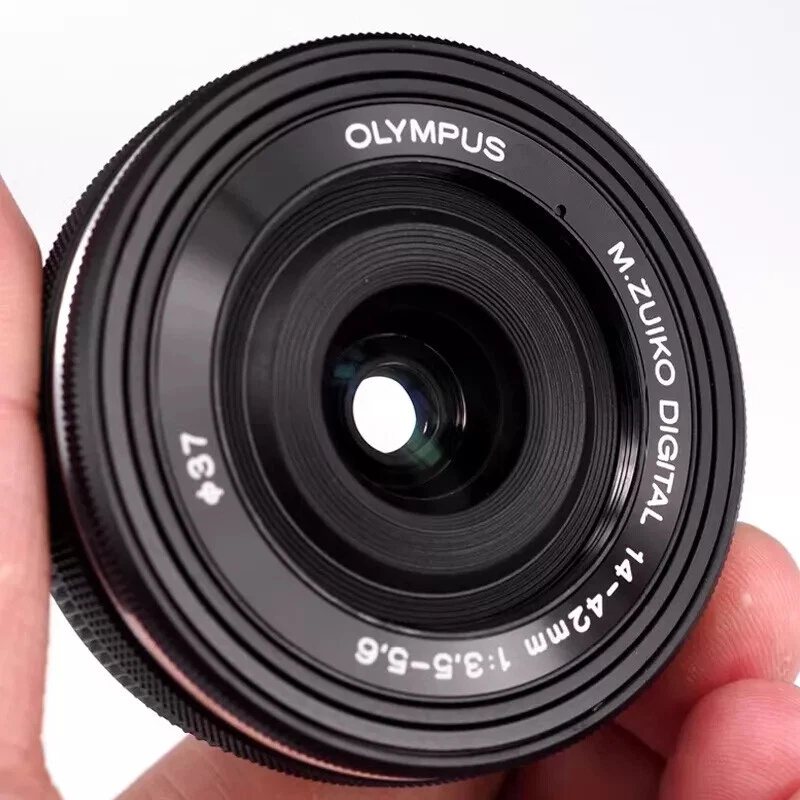 M.Zuiko 14-42mm f/3.5-5.6 EZ Lens for Olympus Panasonic M4/3 Mount Cameras Black - Image 2 of 4