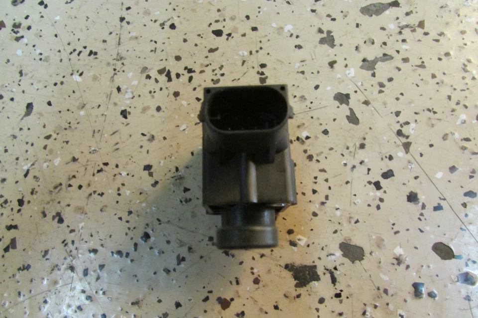 Maserati Coupe, Spyder, Ajustador de Atitude de Farol/Farol, Novo, P/N 188659 - Imagem 3 de 4