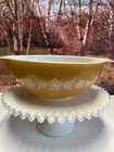 Vintage Pyrex Butterfly Gold Cinderella 4 qt Mixing Bowl #444